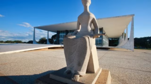 Receita mapeia possíveis quebras de sigilo fiscal de cerca de 100 pessoas ligadas a ministros do STF