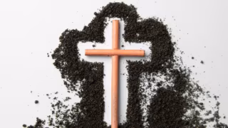 Quarta-Feira de Cinzas não é feriado nacional e tem ponto facultativo até 14h