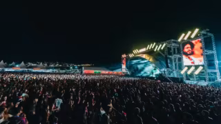 Barulho não “fere” o cérebro, mas pode aumentar estresse, prejudicar o sono e elevar riscos no Carnaval