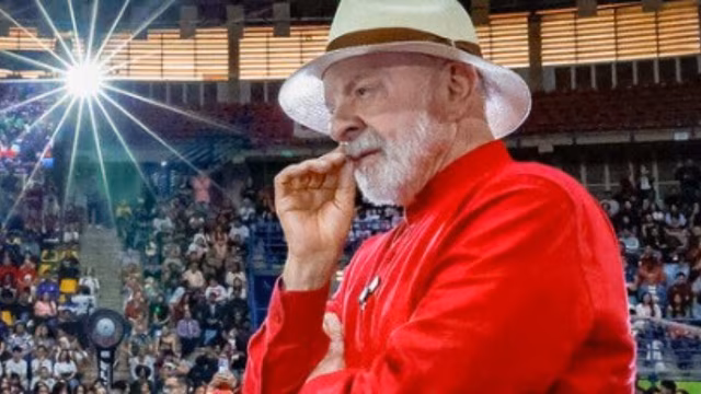 Aliados avaliam que viagem de Lula pode esfriar polêmica do carnaval