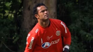 Goleiro Bruno volta ao futebol e será titular pelo Vasco-AC na Copa do Brasil