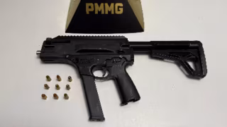 Polícia apreende carabina 9mm, munições e prende mulher em Ipatinga