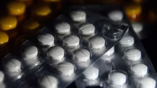 Cliente passa mal após ingerir medicamento sem rótulo e drogaria de manipulação é condenada em MG