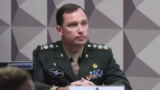 Exército confirma aposentadoria antecipada de Mauro Cid a partir de 2 de março