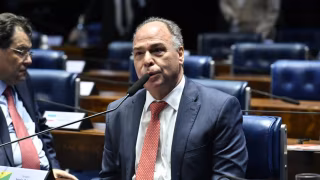 Ex-senador Fernando Bezerra Coelho e filhos são alvos de operação da PF sobre emendas