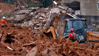 Bombeiros localizam cinco corpos em Juiz de Fora e mortes chegam a 36 na Zona da Mata