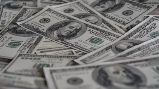 Dólar sobe no início do dia com tensão no Oriente Médio e mercado de olho em Trump