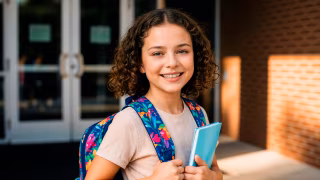 Matrículas no ensino médio caem 5,4% em 2025 e chegam ao menor nível desde 2020