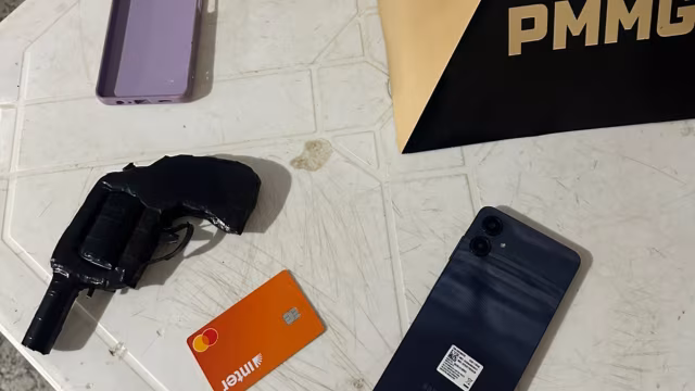 PM prende suspeito de roubo e recupera celular em Ipaba