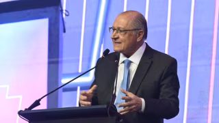 Coca-Cola investirá R$ 30 bilhões no Brasil até 2030, afirma Alckmin