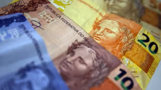 IPCA-15 sobe 0,84% em fevereiro e inflação em 12 meses recua para 4,10%