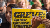 Servidores da educação estadual de MG decidem entrar em greve a partir de 4 de março