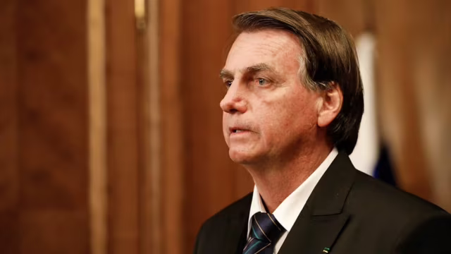 Bolsonaro pede ao STF autorização para receber visita de deputados e aliados na Papudinha
