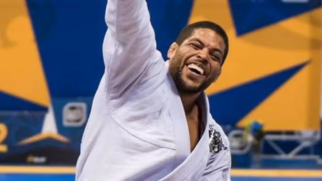 Brasileiro André Galvão, multicampeão de jiu-jitsu, é acusado de assédio sexual por ex-aluna nos EUA; ele nega