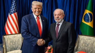 Lula negocia viagem aos EUA em março para conversa “olho no olho” com Trump