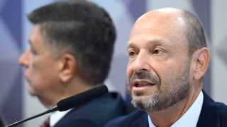 INSS aponta irregularidades em consignados do Banco Master e dá prazo para envio de documentos