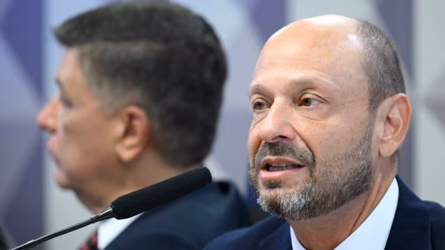 INSS aponta irregularidades em consignados do Banco Master e dá prazo para envio de documentos