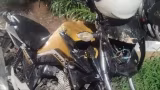 Carro invade contramão e atinge motocicleta na MG-232 em Santana do Paraíso; motorista foge sem prestar socorro