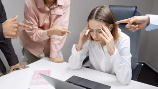 Assédio moral no trabalho tem aumento expressivo em 2025; especialistas orientam como denunciar