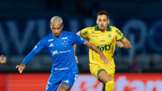 Cruzeiro empata com Mirassol por 2 a 2 e soma primeiro ponto no Brasileirão