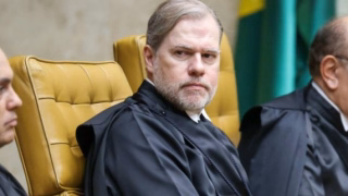 PF pede ao STF declaração de suspeição de Dias Toffoli em investigação sobre o Banco Master