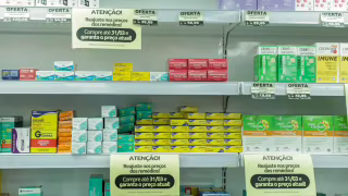 Câmara aprova projeto que autoriza farmácias em supermercados com área exclusiva