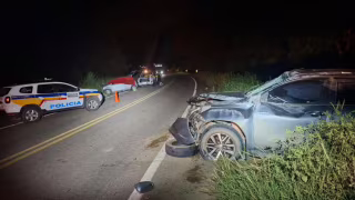 Colisão frontal na BR-259 mata mulher de 68 anos em Resplendor