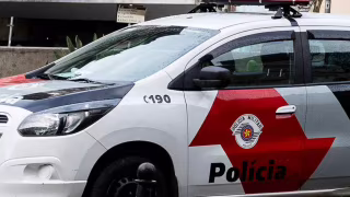 Homem atira no irmão, agride tio e morre após atirar contra a própria cabeça em SP