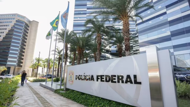 PF investiga se Daniel Vorcaro fez repasses a site de esquerda DCM, citado em conversas do caso Banco Master