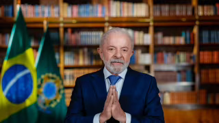 No Dia da Mulher, Lula defende fim da escala 6x1 e cobra união com Congresso contra “cassinos digitais”