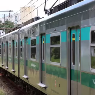 Polícia procura suspeito de atirar em passageiro dentro de trem da Linha 8 em Jandira