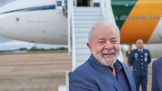 Lula desiste de ir à posse no Chile que terá Flávio Bolsonaro; Planalto não explica motivo