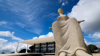 Quaest: desconfiança no STF encosta na confiança e marca maior desgaste desde 2022