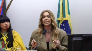 Partido Novo é citado em pedido de cassação de Erika Hilton por “misoginia”, mas não há registro público verificável