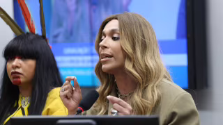 Abaixo-assinado contra Erika Hilton chega a 120 mil adesões após eleição na comissão da Câmara