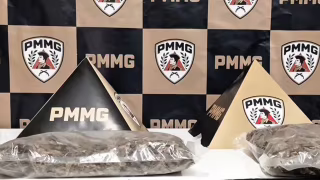 Adolescente é apreendido com 1,5 kg de skunk em ônibus interceptado em Coronel Fabriciano