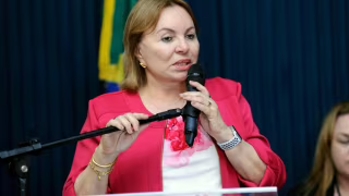 Deputada federal é citada como alvo da PF em novo desdobramento de operação sobre fraudes em descontos do INSS