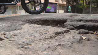 Projeto na Câmara do Rio prevê aumentar multa por remendos mal feitos após obras em ruas e calçadas