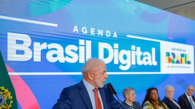Lula assina decreto que regulamenta ECA Digital e impõe novas regras a jogos e plataformas