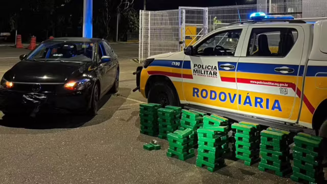 Perseguição na BR-259 termina com mulher presa por tráfico em Governador Valadares