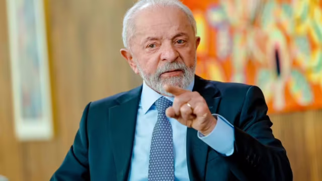 Em Minas, Lula pode anunciar investimento na Petrobras sob pressão de combustíveis e inflação