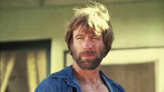 Chuck Norris morre aos 86 anos; família confirma e mantém causa em sigilo