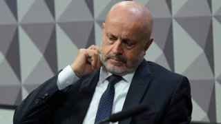 André Mendonça autoriza leilão de carros e motos de luxo apreendidos em investigação de fraudes no INSS