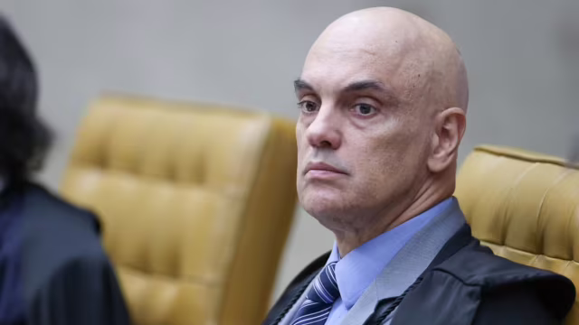 Aliados de Michelle e Flávio disputam créditos por possível domiciliar de Bolsonaro
