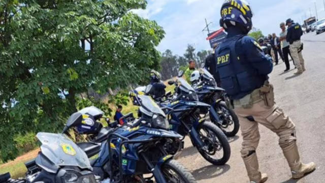 PRF intensifica fiscalização de motos e prende cinco durante Operação Duas Rodas no Leste de Minas