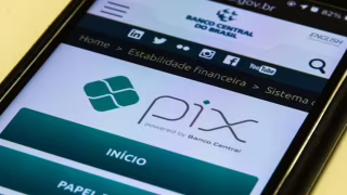 Clientes relatam instabilidade no Pix e dificuldade para transferências e pagamentos