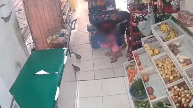 Homem morre linchado após suspeita de abuso de criança de 2 anos em Feira de Santana