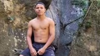 Jovem morre ao cair de cachoeira enquanto tirava fotos em Minas Gerais