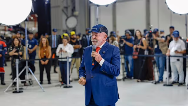 Lula diz que Brasil faz fronteira com todos os países da América do Sul