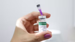 Campanha nacional de vacinação contra a gripe começa neste sábado em meio à alta de doenças respiratórias